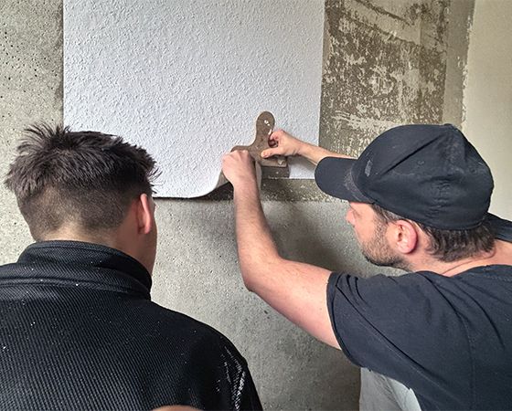 Bauhof West Service GmbH: Abteilung Maler – Übungswoche für Azubis: Tapezieren