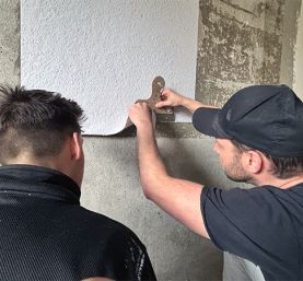 Bauhof West Service GmbH: Abteilung Maler – Übungswoche für Azubis: Tapezieren